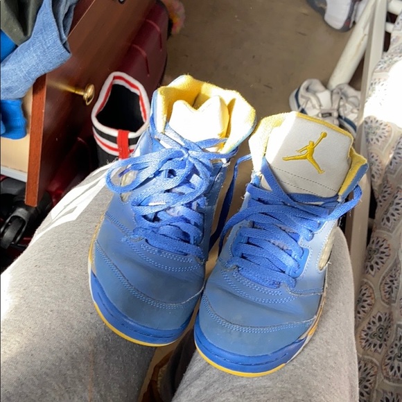 blue yellow 5s